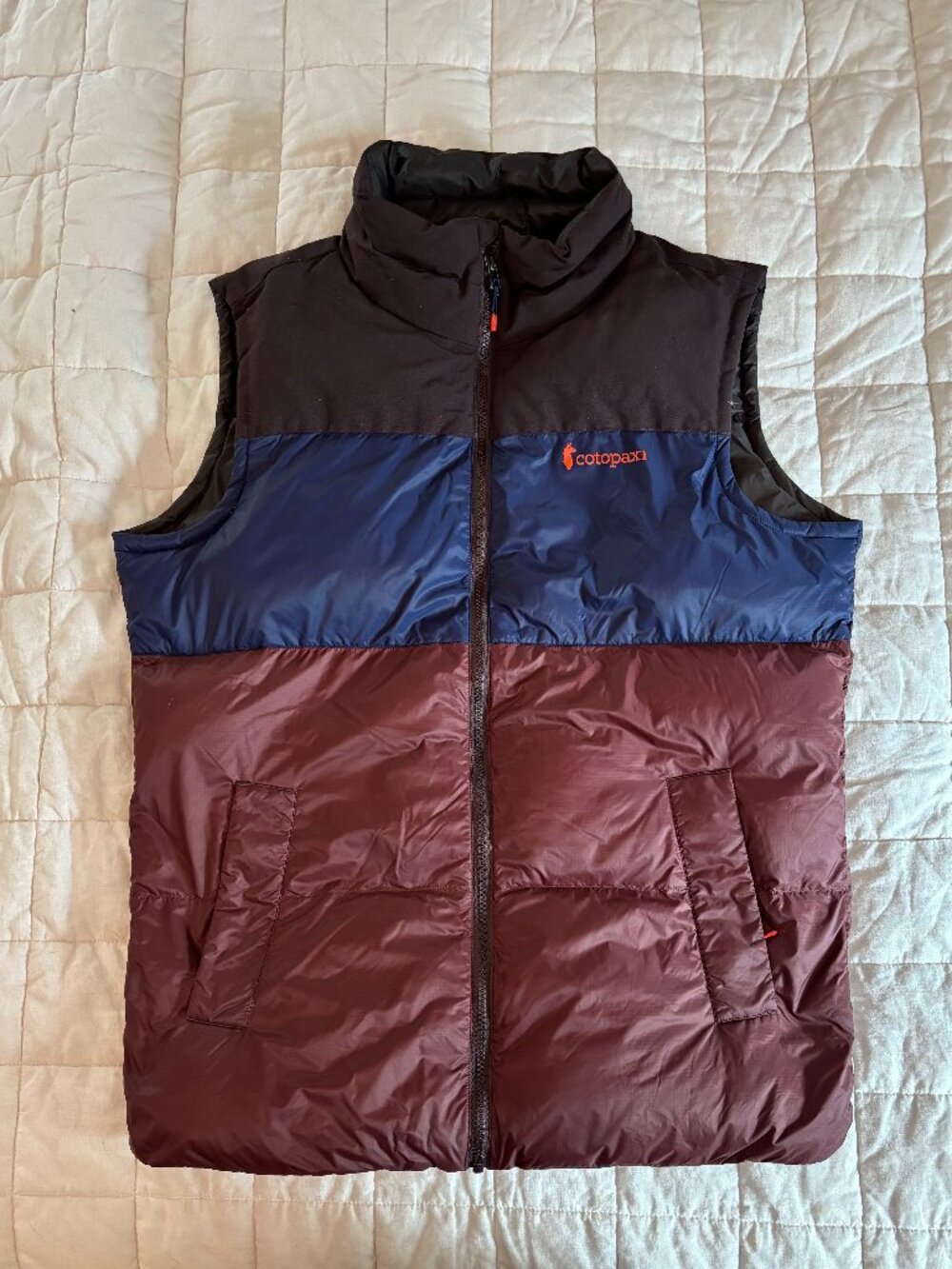 Men's Medium Long Cotopaxi Puffer Vest